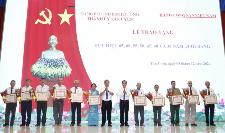 Thành ủy Tân Uyên: Tập trung chỉnh trang đô thị, sắp xếp bộ máy, chuẩn bị tổ chức tốt Đại hội Đảng các cấp