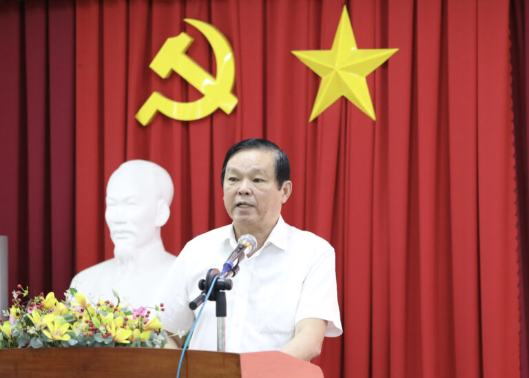 Tập huấn chuyên đề tuyên truyền Đại hội Đảng các cấp, nhiệm kỳ 2025-2030 cho phóng viên báo đài