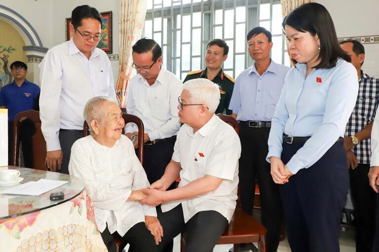 Bình Dương chăm lo cho người dân, công nhân khó khăn dịp Tết