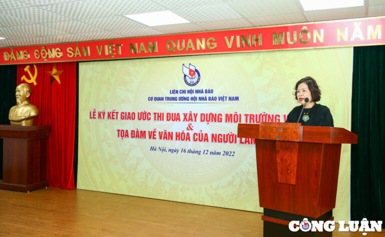 Mỗi cơ quan báo chí cần xây dựng quy tắc ứng xử, nguyên tắc tác nghiệp khi làm nghề