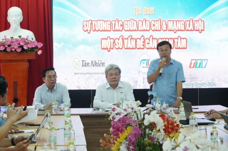 Báo chí cần phát huy vai trò định hướng, lan tỏa thông tin chính thống trên MXH