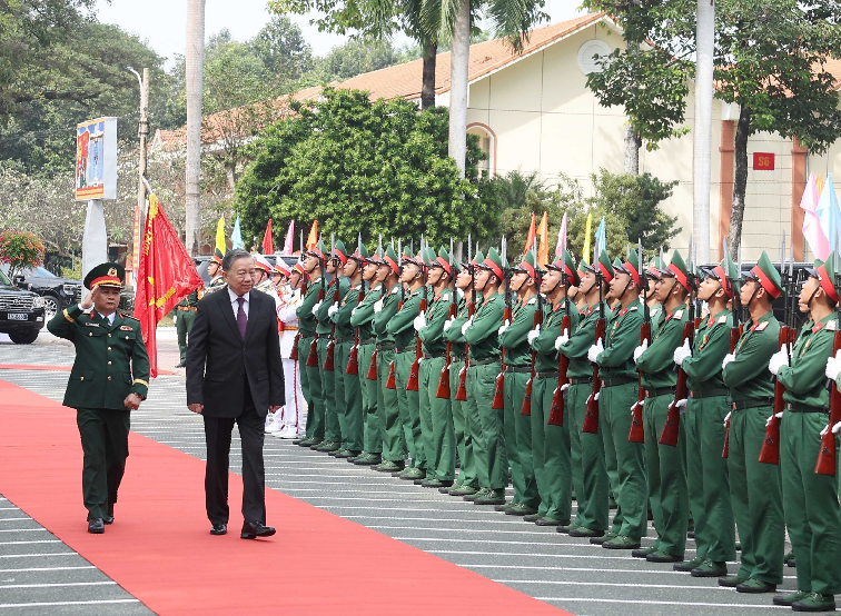 Tổng Bí thư Tô Lâm thăm và làm việc tại Bộ Chỉ huy quân sự tỉnh Bình Dương